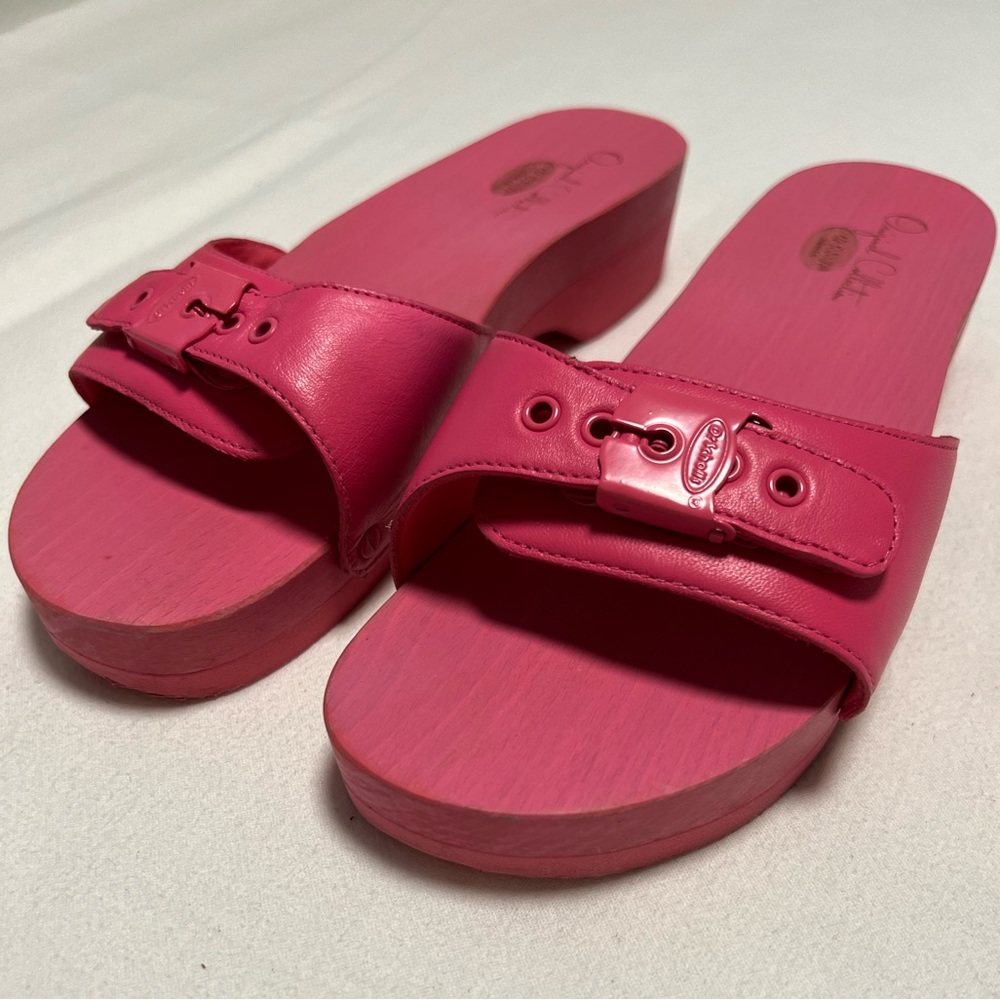 Dr. Scholl's Vibrant Pink Mules